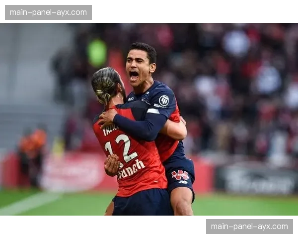 里尔公布战前训练视频，重点演练禁区前沿的快速起脚