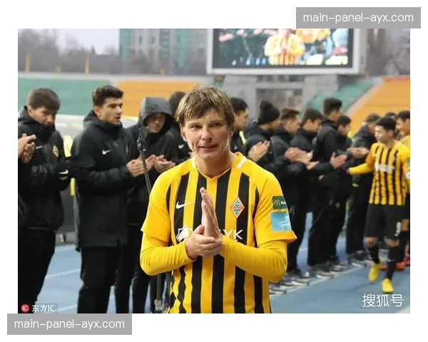 转播纪实：在安菲尔德，主转播方动用8台8K摄像机为“球星视角”订阅服务提供独家画面。