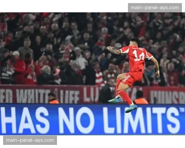 巴黎3-2拜仁，登贝莱传射失单刀，KK7破门凯恩点射